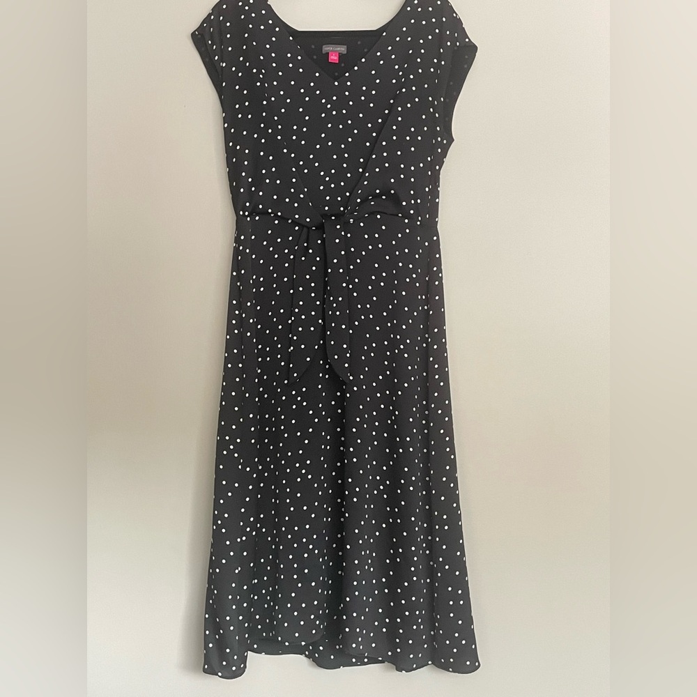 VINCE CAMUTO polka dot dress, sz S